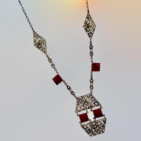 Art Deco Necklace, Silver, Red, Ornate, Faceted, 20s, 30s, Vintage - Picture 4 of 7